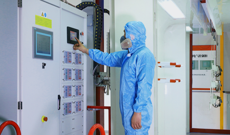 工控機(jī)在研究所機(jī)械設(shè)備中有著廣泛的應(yīng)用，可以提高生產(chǎn)效率、精度和可靠性，是現(xiàn)代制造業(yè)和自動(dòng)化生產(chǎn)的重要支撐。