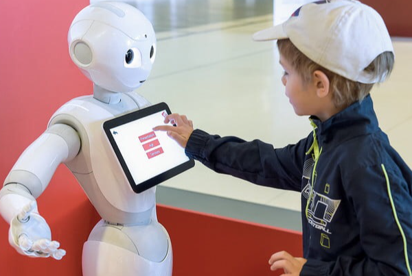 教育機(jī)器人.png 教育機(jī)器人.png