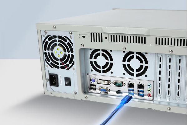 東田4U工控機端口.png 東田4U工控機端口.png