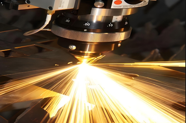 激光雕刻設(shè)備.png 激光雕刻設(shè)備.png