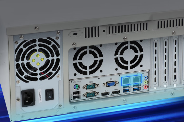 東田4U工控機(jī)端口.png 東田4U工控機(jī)端口.png