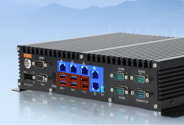 東田嵌入式工控主機(jī)端口.png 東田嵌入式工控主機(jī)端口.png